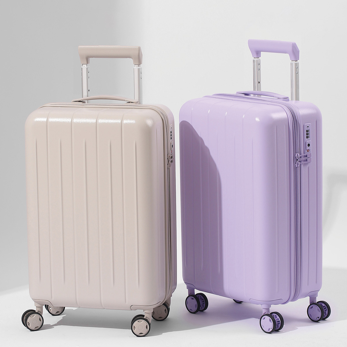 Spinner Wheel Rolling Suitcase 20 Inch - 20 İnç PC Sert Kabuklu Valiz,